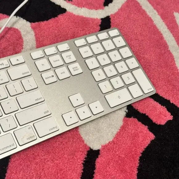 Apple USB Wired Keyboard Used Tested Working Genuine OEM Mac - Picture 3 of 6